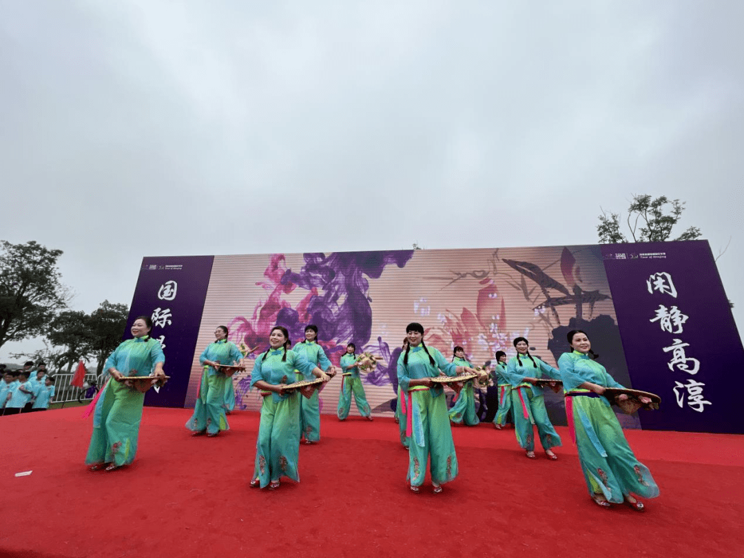 高淳区老体协组织队伍参加环太湖 自行车赛群体活动展演