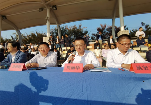 庐江中学2023年秋季田径运动会隆重开幕(图3)