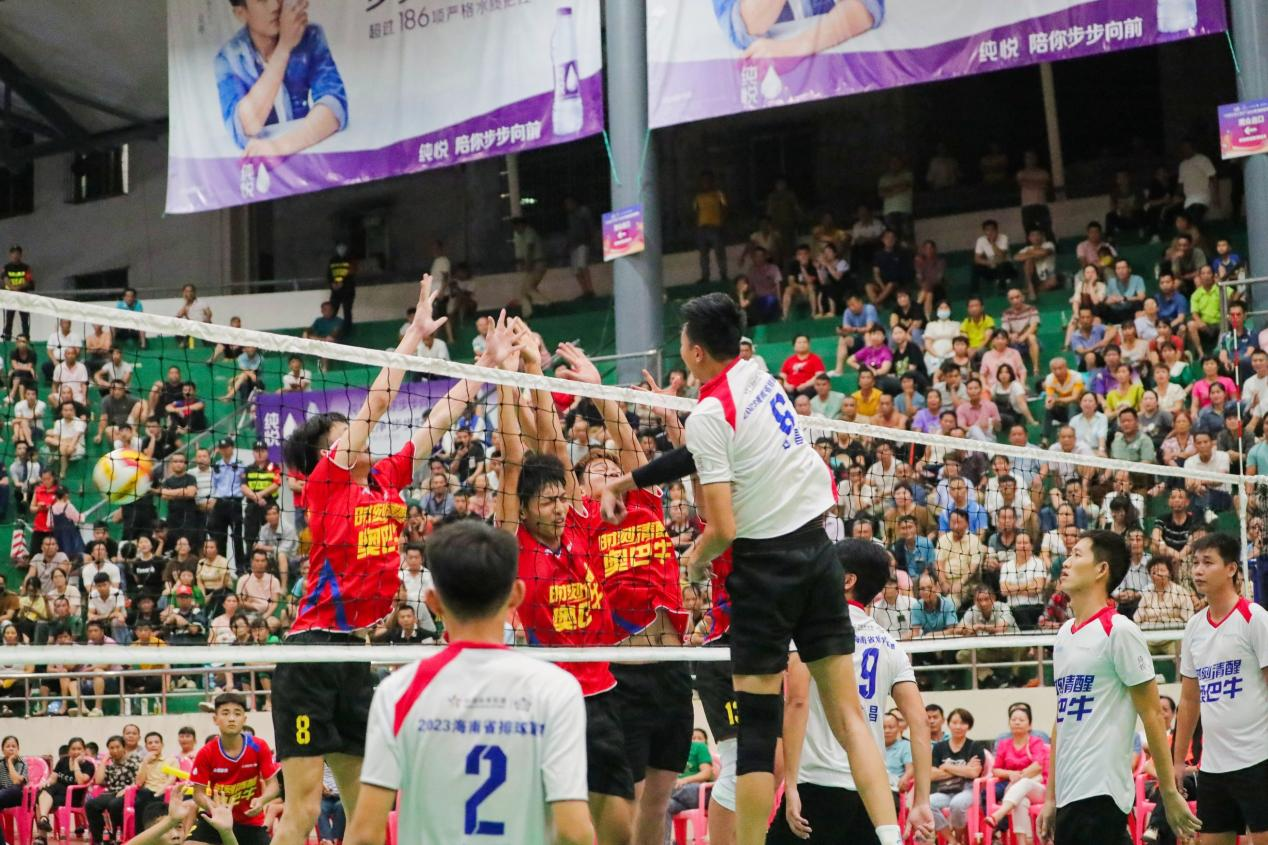“中国体育彩票杯”2023年海南省排球联赛在屯昌开幕(图5)