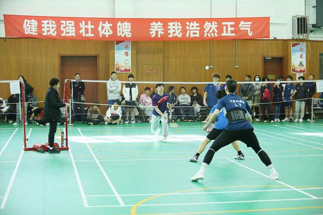 2023年上海市学生阳光体育大联赛（中职组）羽毛球比赛圆满落幕(图3)