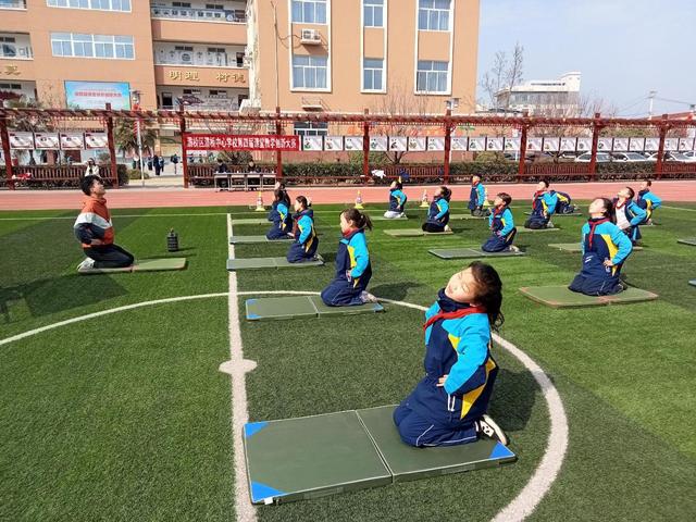 灞桥区新建小学开展体育运动训练(图2)
