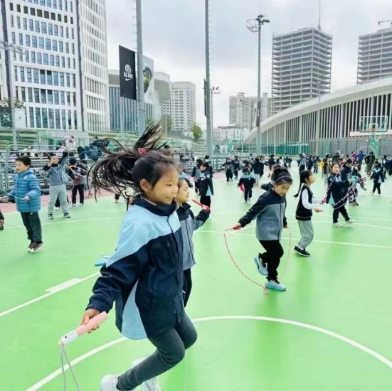 体育课悄然“变脸” 徐家汇体育公园成了快乐运动操场(图4)